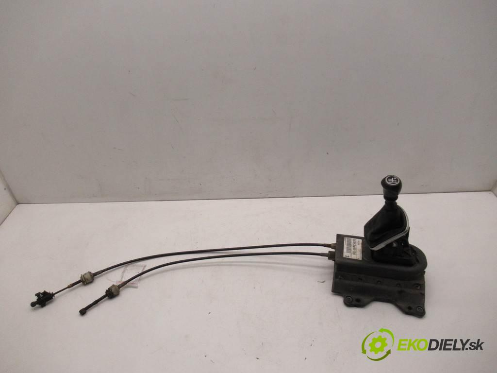 Fiat Grande Punto  2007 57 kW HATCHBACK 3D 1.4B 78KM 05-12 1400 Kulisa - - 00553497170 (Rýchlostné páky / kulisy)