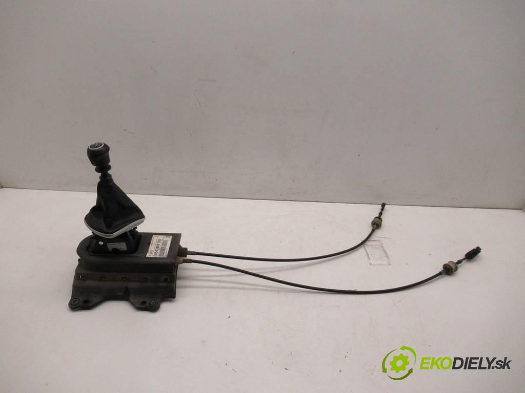 Fiat Grande Punto  2007 57 kW HATCHBACK 3D 1.4B 78KM 05-12 1400 Kulisa - - 00553497170 (Rýchlostné páky / kulisy)