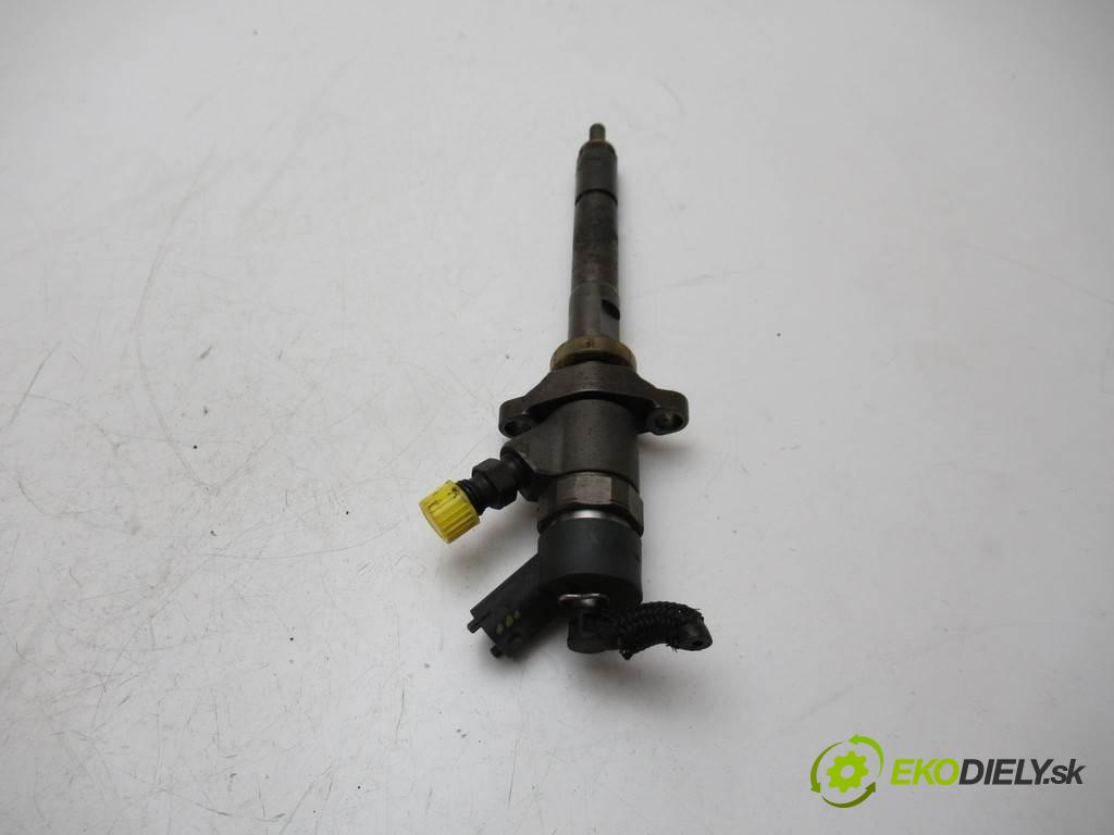 Mazda 3    1.6TDCI  vstrekovač 0445110188