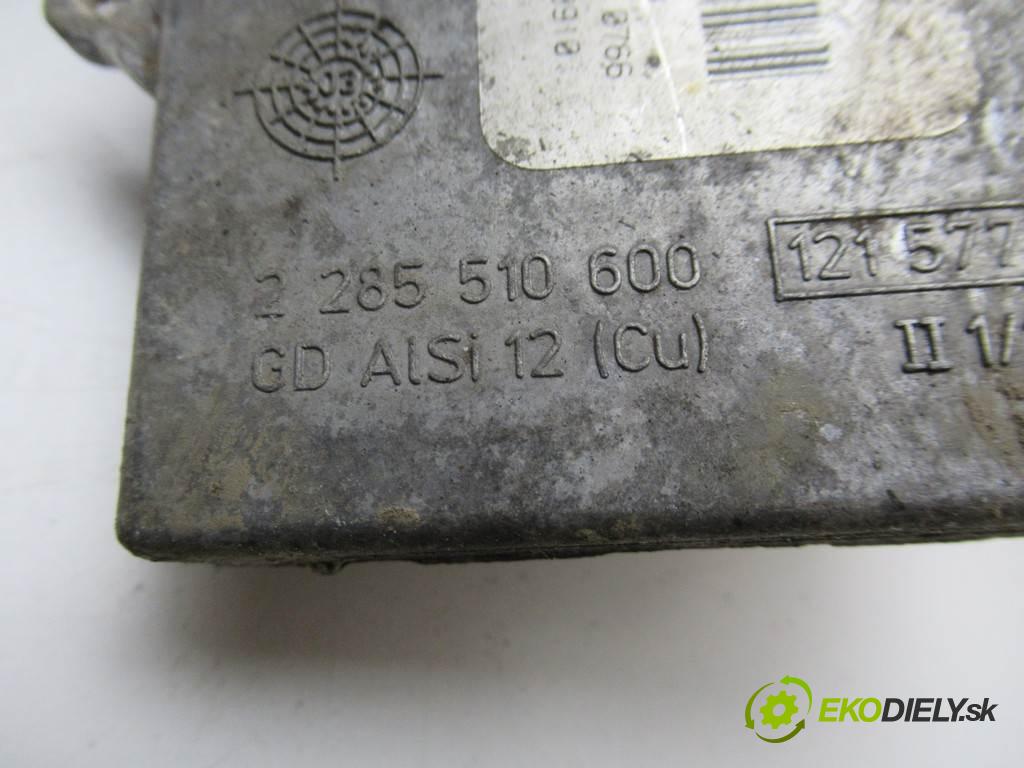 Mazda 6    KOMBI 5D 2.0D 121KM 02-07  Menič XENON 1307329086 (Riadiace jednotky xenónu)