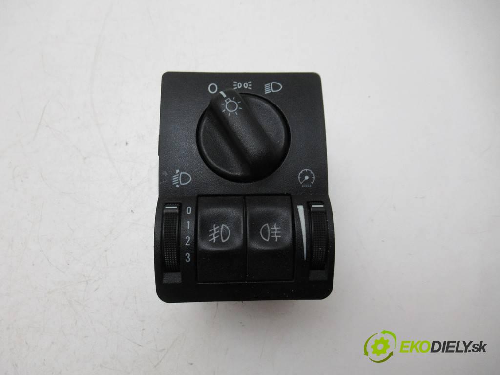 Opel Astra G    A  Spínač svetiel na prístrojovej doske 90561378 (Prepínače, spínače, tlačidlá a ovládače kúrenia)