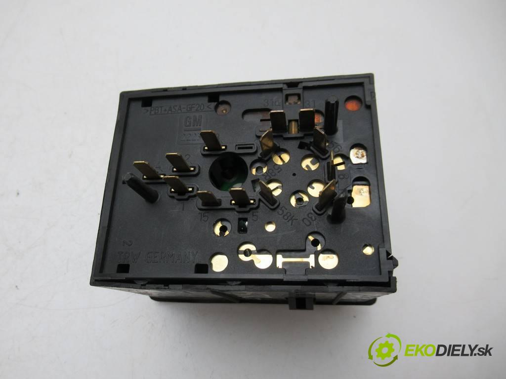 Opel Astra G    A  Spínač svetiel na prístrojovej doske 90561378 (Prepínače, spínače, tlačidlá a ovládače kúrenia)