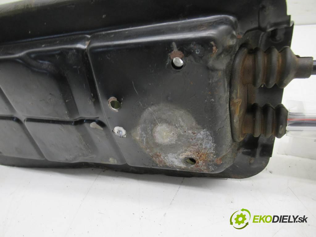 Alfa Romeo 147  2001 88 kW HATCHBACK 3D 1.6B 120KM 00-10 1600 Kulisa - - 7353088510 (Rýchlostné páky / kulisy)