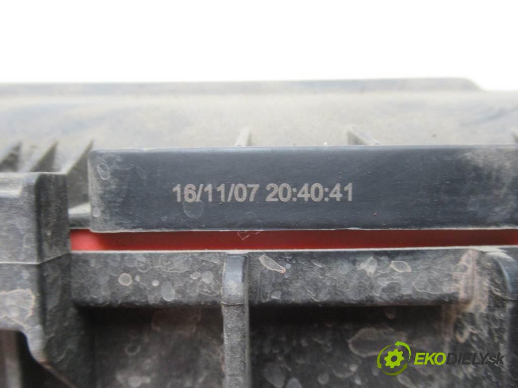 Skoda Fabia II  2008 63 kW HATCHBACK 5D 1.4B 86KM 07-14 1400 obal filtra vzduchu 036129611CD (Kryty filtrů)