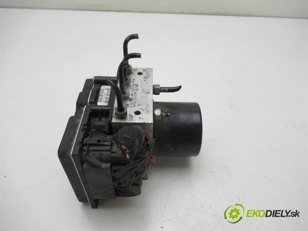 Skoda Fabia II  2008 63 kW HATCHBACK 5D 1.4B 86KM 07-14 1400 Pumpa ABS 6R0907379E 6R0614517B (Pumpy ABS)