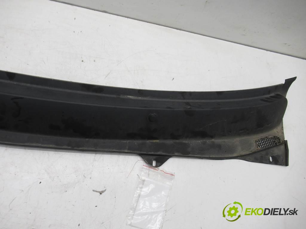 Opel Insignia  2010  LIFTBACK 5D ANGLIK 2.0CDTI 160KM 08-13 2000 Torpédo, plast pod čelné okno 13243480 (Torpéda)