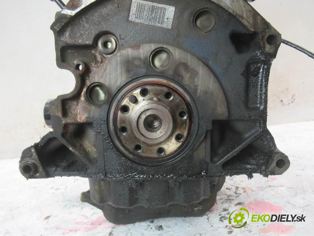 Peugeot 807  2003 79 kW 2.0HDI 107KM 02-14 2000 motor RHT  (Motory (kompletní))