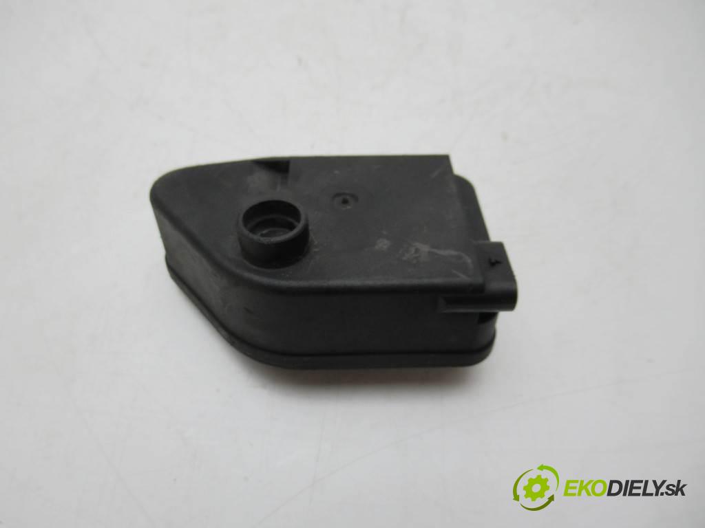 BMW 1 E87    LIFT HATCHBACK 3D 1.6B 121KM 04-11  Teleskop Motorček rolety 6938297
