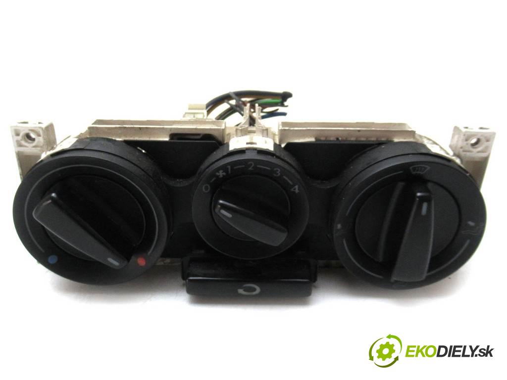 Skoda Octavia I LIFT  2002 74 kW LIFTBACK 5D 1.6B 101KM 00-10 1600 Panel ovládania kúrenia 1J0819045E (Prepínače, spínače, tlačidlá a ovládače kúrenia)