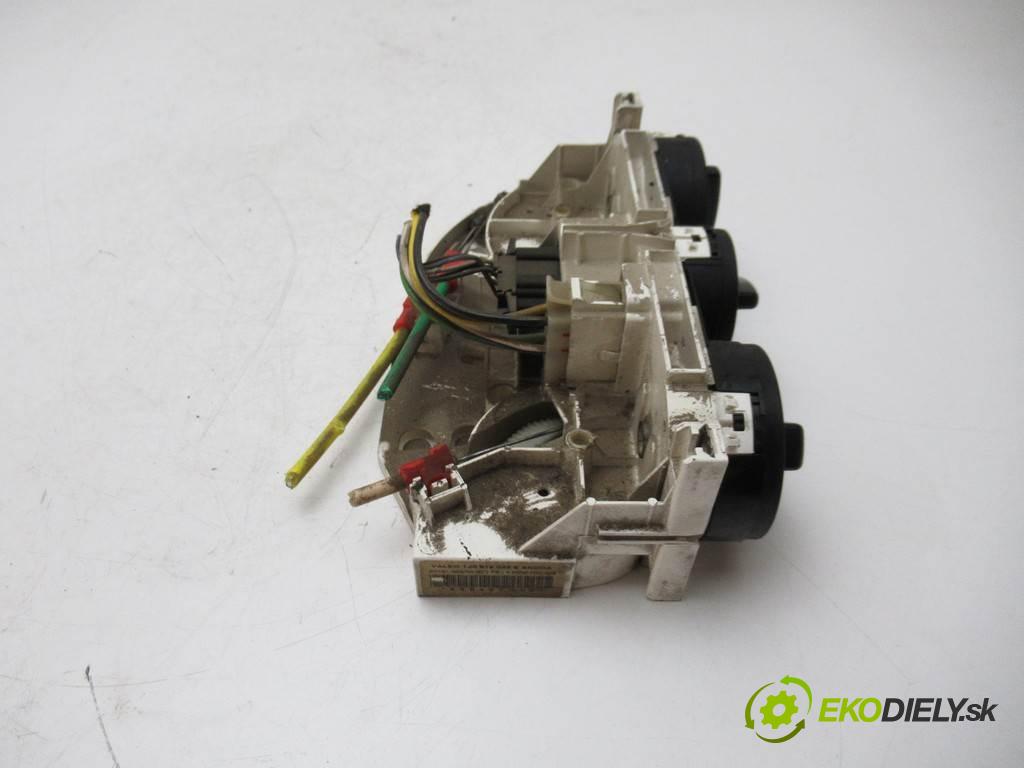 Skoda Octavia I LIFT  2002 74 kW LIFTBACK 5D 1.6B 101KM 00-10 1600 Panel ovládania kúrenia 1J0819045E (Prepínače, spínače, tlačidlá a ovládače kúrenia)