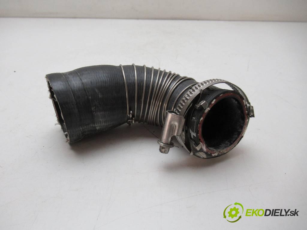 Ford Galaxy Mk4    4X4 2.0TDCI 180KM 15-  Rúra hadice turba  (Hadice intercoolera)