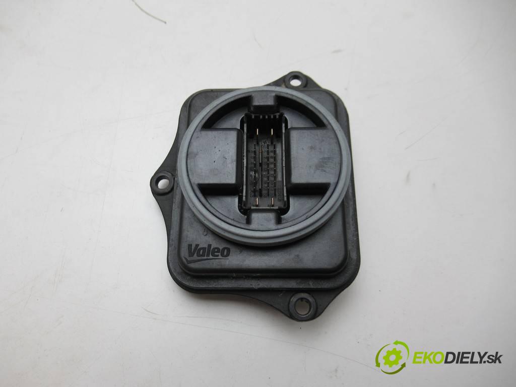 Ford Galaxy Mk4    4X4 2.0TDCI 180KM 15-  měnič modul LED 90057397