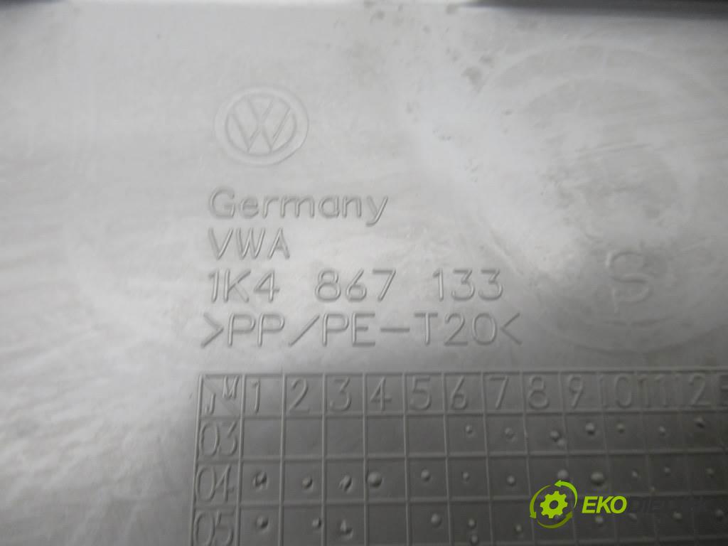 Volkswagen Golf V  2006 77 kW HATCHBACK 5D 1.9TDI 105KM 03-09 1900 čalúnenie Dvere predný ľavy tapacír  (Ostatné)