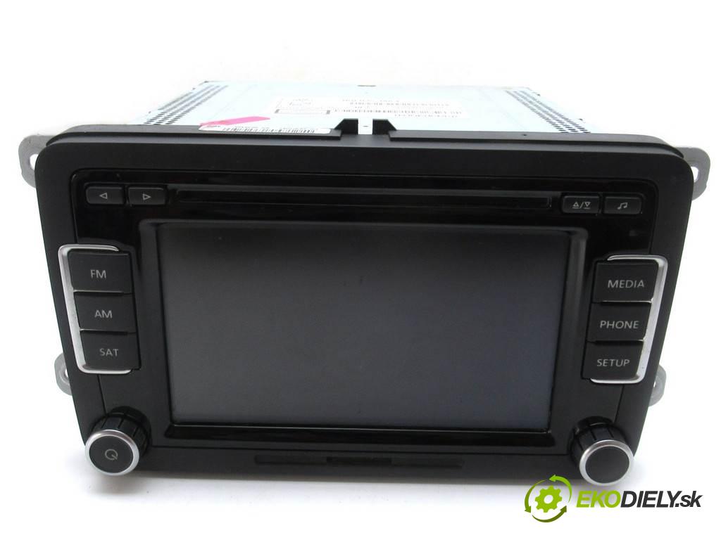 Volkswagen Passat B7  2015 110 kW USA SEDAN 4D 2.0TDI 150KM 11-18 2000 RADIO 1K0035188F (Audio zariadenia)