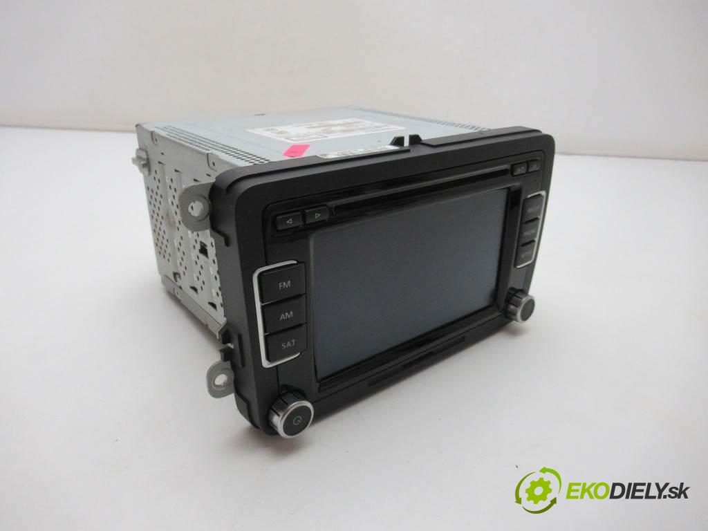 Volkswagen Passat B7  2015 110 kW USA SEDAN 4D 2.0TDI 150KM 11-18 2000 RADIO 1K0035188F (Audio zariadenia)