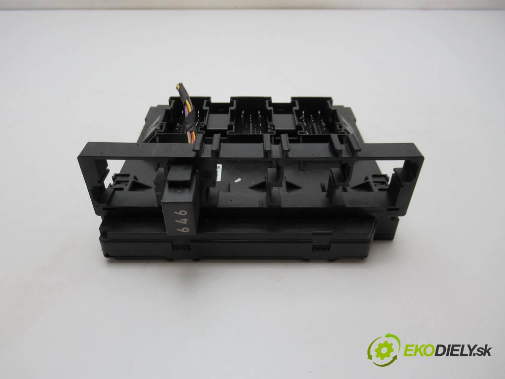 Volkswagen Passat B7    USA SEDAN 4D 2.0TDI 150KM 11-18  Modul komfortu BCM 5K0937085AB