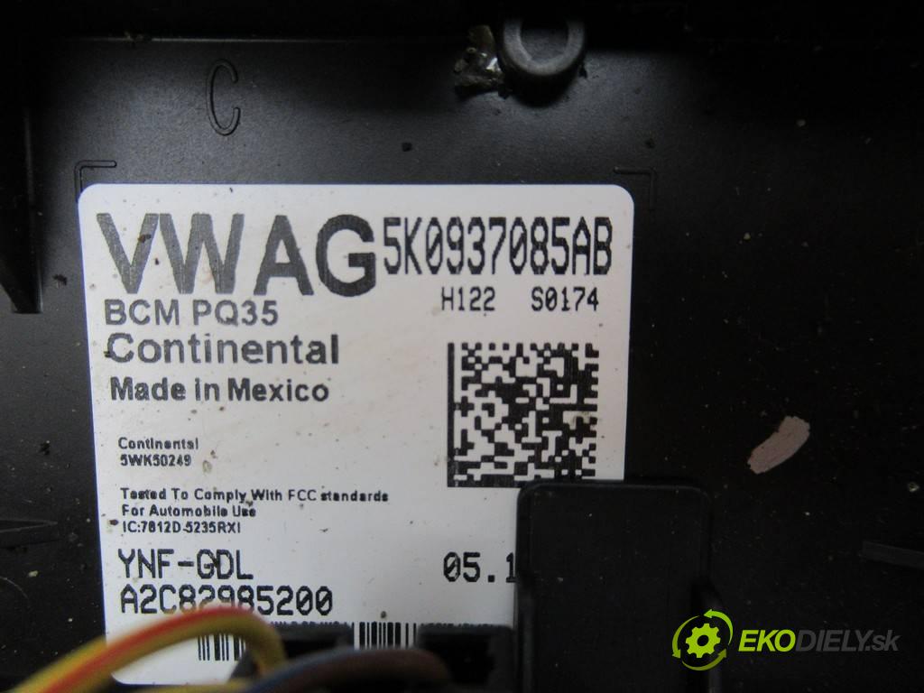 Volkswagen Passat B7    USA SEDAN 4D 2.0TDI 150KM 11-18  Modul komfortu BCM 5K0937085AB