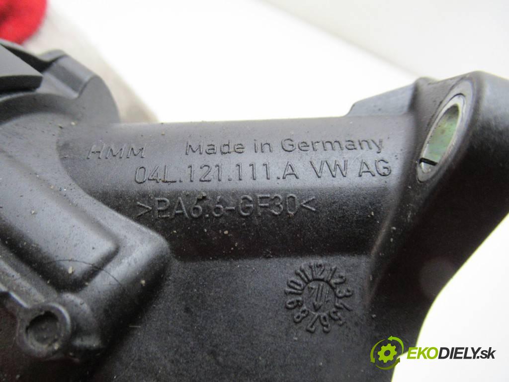 Volkswagen Passat B7    USA SEDAN 4D 2.0TDI 150KM 11-18  Obal termostatu 04L121026F (Príruby, termostaty a obaly termostatov)