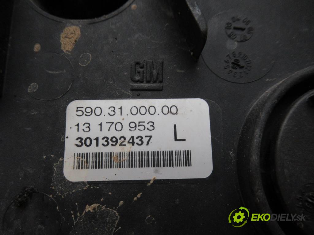 Opel Vectra C LIFT  2007 88 kW KOMBI 5D 1.9CDTI 120KM 02-08 1910 hmlové svetlo, hmlovka levý 13170953