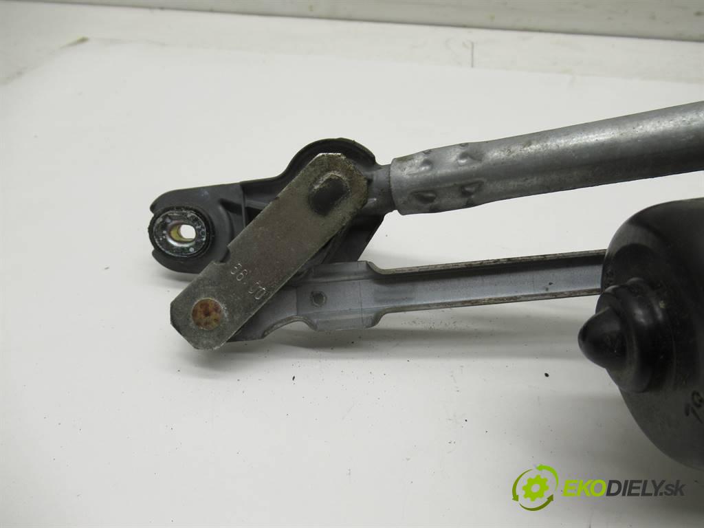 Toyota Aygo  2006 50 kW HATCHBACK 3D 1.0B 68KM 05-08 1000 Mechanizmus stieračov predný  (Motorčeky stieračov predné)