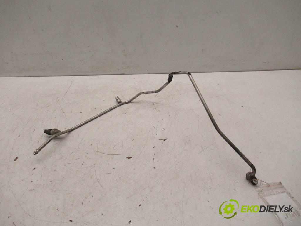 Toyota Aygo    HATCHBACK 3D 1.0B 68KM 05-08  rúrka klimatizácie  (Rúrky klimatizácie)