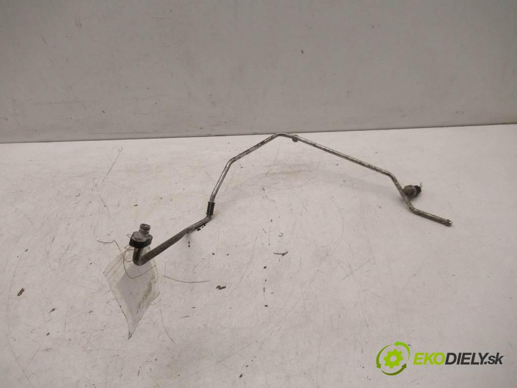 Toyota Aygo    HATCHBACK 3D 1.0B 68KM 05-08  rúrka klimatizácie  (Rúrky klimatizácie)