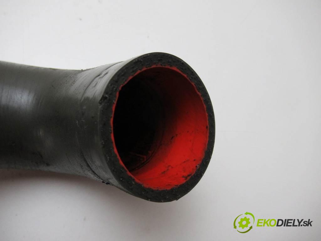 Fiat Croma    KOMBI 5D 1.9JTD Multijet 150KM 05-11  Rúra hadice turba 51756785 (Hadice intercoolera)