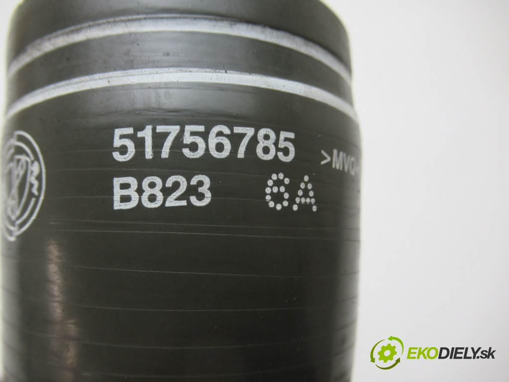 Fiat Croma    KOMBI 5D 1.9JTD Multijet 150KM 05-11  Rúra hadice turba 51756785 (Hadice intercoolera)