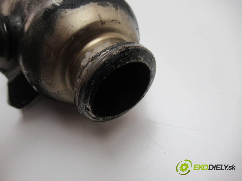 Fiat Croma    KOMBI 5D 1.9JTD 150KM 05-11  Chladič EGR 55202430 (EGR ventily)