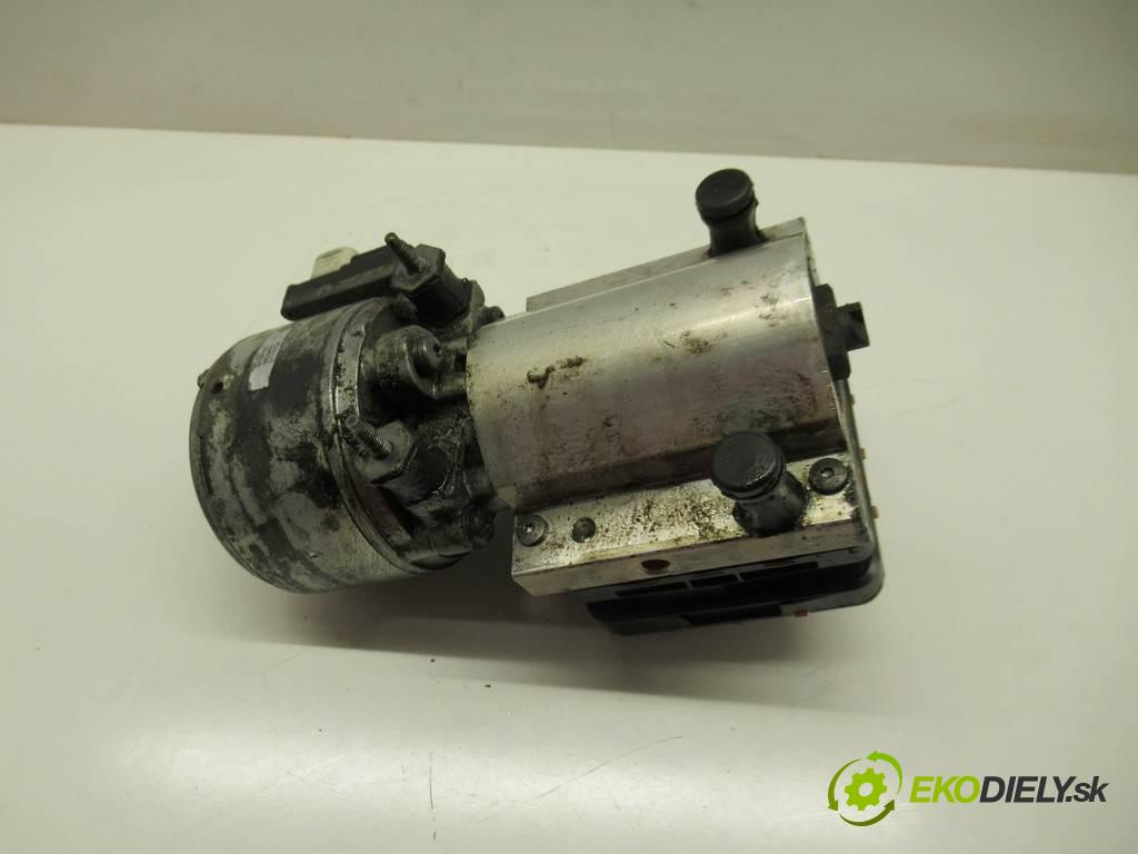 Citroen C5 III    KOMBI 5D 2.0HDI 136KM 08-17  Pumpa hydraulická nápravy 9654068680