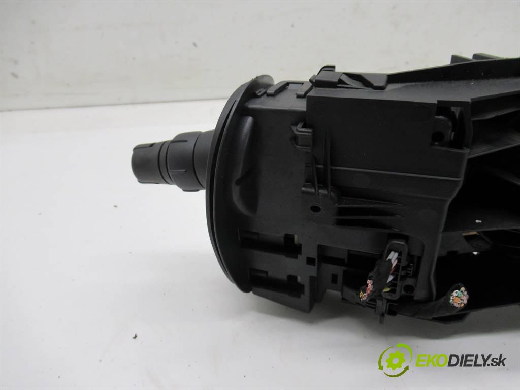 Renault Modus  2004 48 kW 1.5DCI 65KM 04-08 1500 Prepínač kombinovaný 8200245449 (Prepínače, spínače, tlačidlá a ovládače kúrenia)