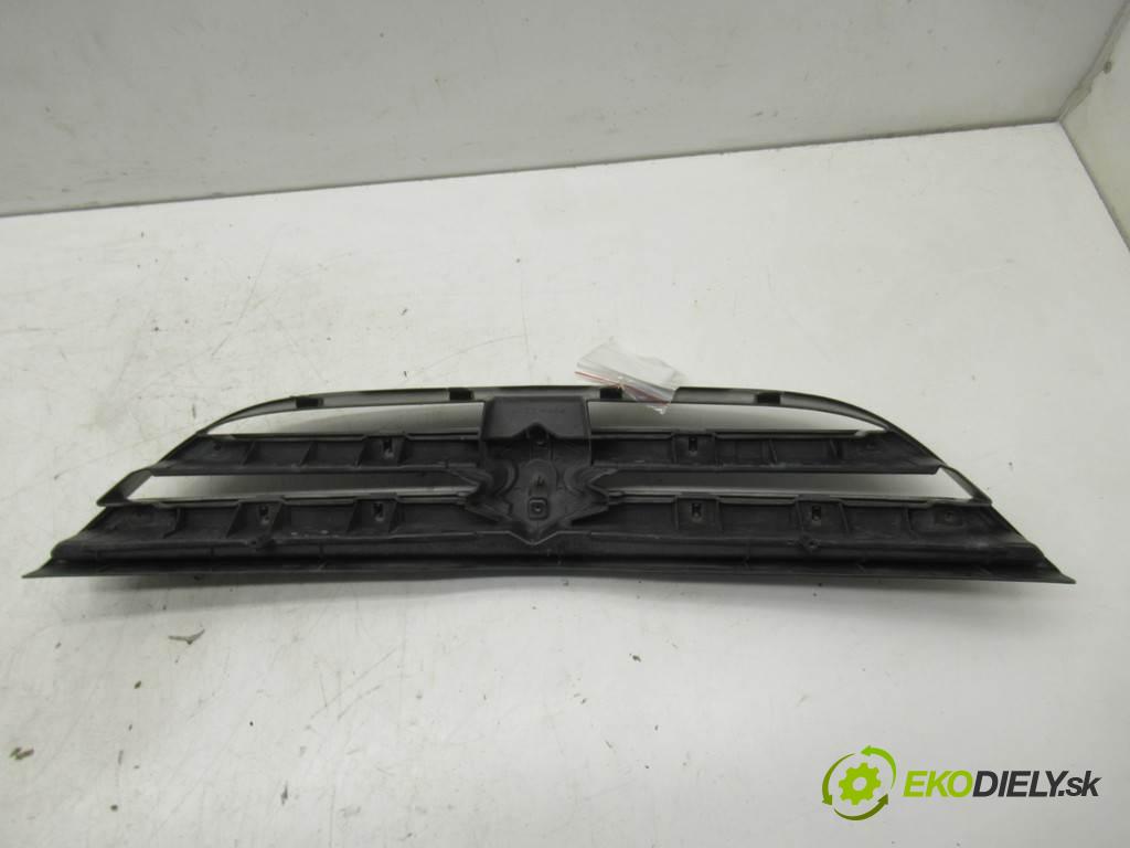 Suzuki Liana  2005 66kw HATCHBACK 5D 1.4HDI DDIS 90KM 01-07 1400 mřížka maska  (Mřížky (masky) chladičů)