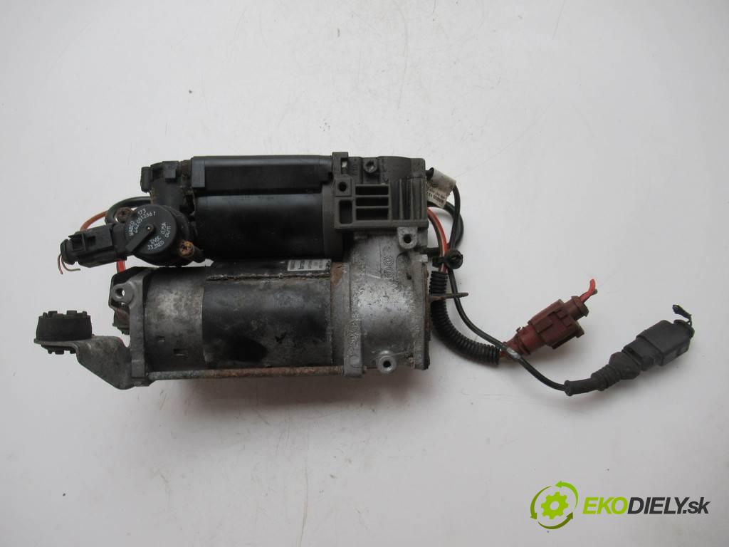 Audi A6 C6  2011 176kw LIFT KOMBI 5D 240KM 08-11 3000 Kompresor nápravy 4F0616005E