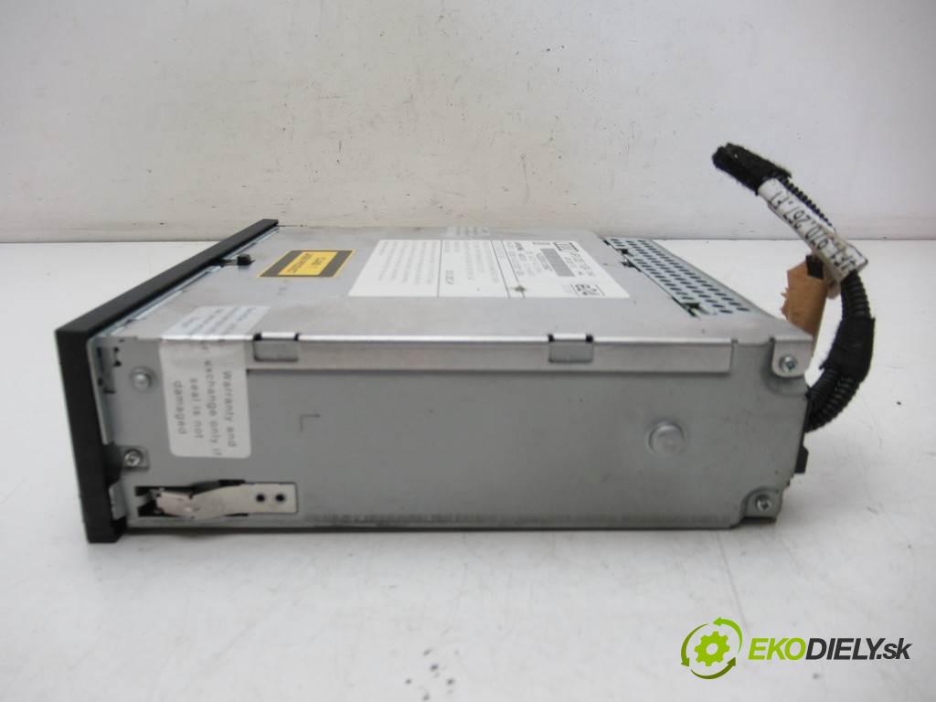 Audi A6 C6    LIFT KOMBI 5D 240KM 08-11  Menič CD 4F0035110A (CD meniče)