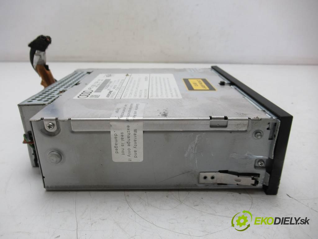 Audi A6 C6    LIFT KOMBI 5D 240KM 08-11  Menič CD 4F0035110A (CD meniče)