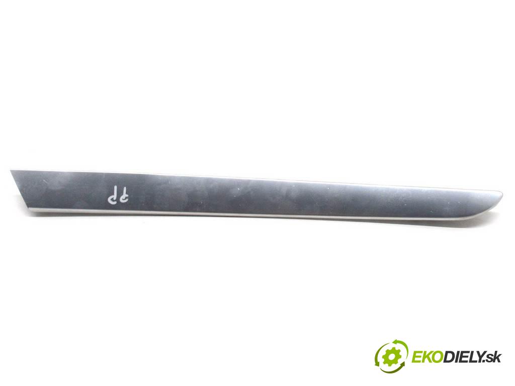 Audi A6 C6    LIFT KOMBI 5D 240KM 08-11  lišta ozdobná pravá chróm 4F0867410