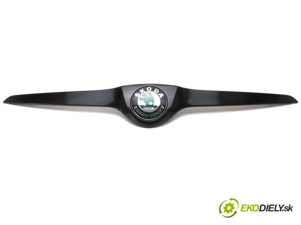 Skoda Fabia II  2010 44 kW HATCHBACK 5D 1.2B 60KM 07-14 1200 Mriežka maska 5J0853633A (Mriežky, masky)