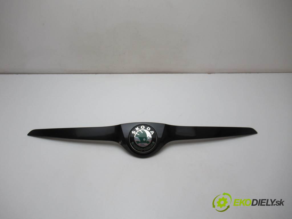 Skoda Fabia II  2010 44 kW HATCHBACK 5D 1.2B 60KM 07-14 1200 Mriežka maska 5J0853633A (Mriežky, masky)