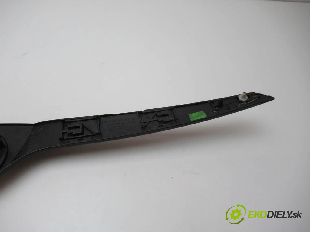 Skoda Fabia II  2010 44 kW HATCHBACK 5D 1.2B 60KM 07-14 1200 Mriežka maska 5J0853633A (Mriežky, masky)