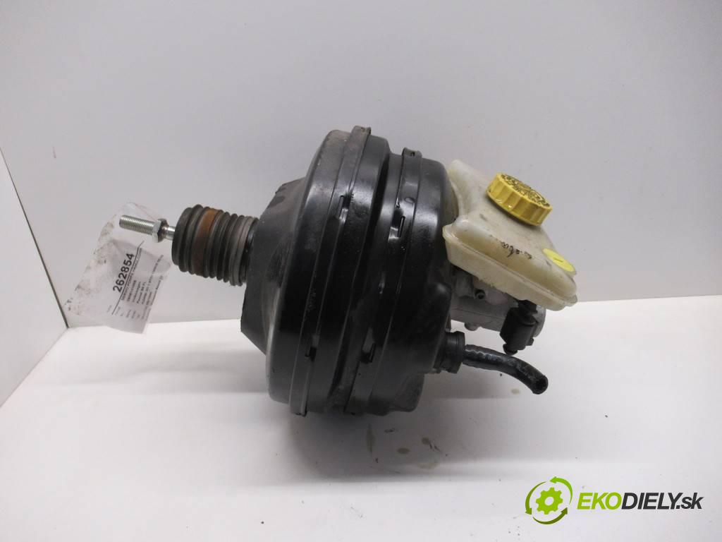 Volkswagen Passat B5 FL  2004 96 kW KOMBI 5D 1.9TDI 130KM 00-05 1900 posilovač pumpa brzdová 3B0614105B (Posilovače brzd)