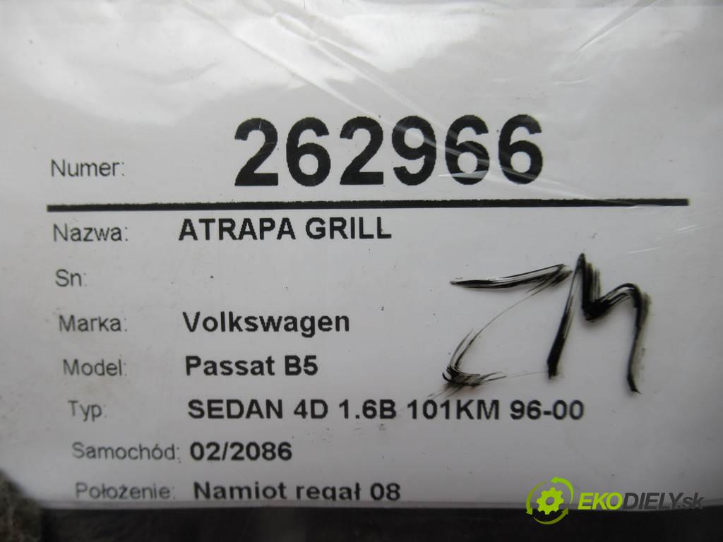 Volkswagen Passat B5  1997 74kw SEDAN 4D 1.6B 101KM 96-00 1600 mřížka maska  (Mřížky (masky) chladičů)