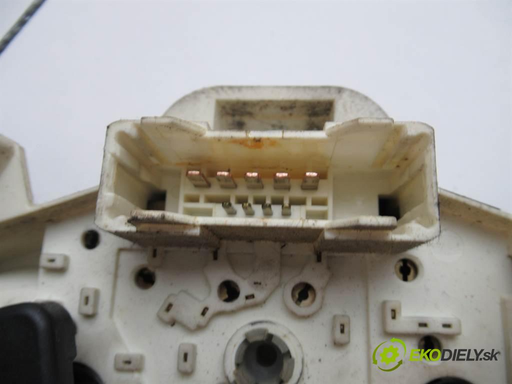 Renault Trafic II  2006 60 kW 1.9DCI 82KM 01-14 1900 Panel ovládania kúrenia W964097KP (Prepínače, spínače, tlačidlá a ovládače kúrenia)
