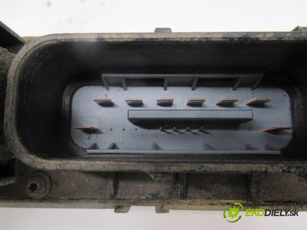 Opel Zafira A  2001 74 kW 2.0DTI 101KM 99-05 2000 Modul Riadiaca jednotka ventilátora 24410130 (Ostatné)