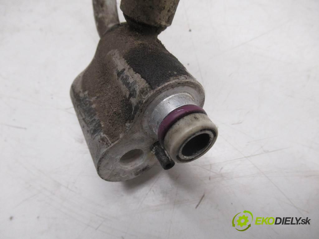 Volkswagen Caddy    2K 1.9TDI 75KM 03-10  rúrka klimatizácie  (Rúrky klimatizácie)