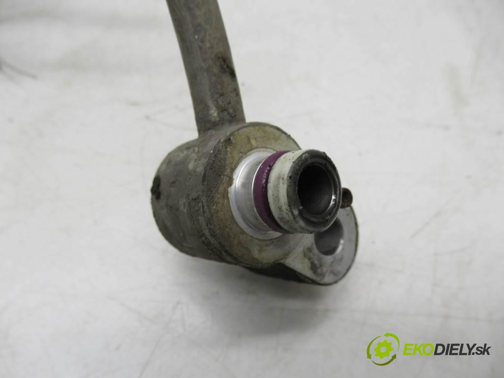 Volkswagen Caddy    2K 1.9TDI 75KM 03-10  rúrka klimatizácie  (Rúrky klimatizácie)