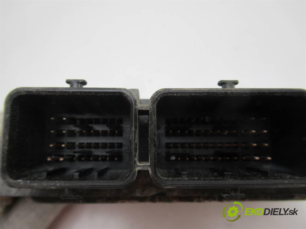 Ford Fusion  2005 66KW 1.6TDCI 90KM 02-05 1560 riadiaca jednotka Motor 5S61-12A650-EE 0281012249 (Riadiace jednotky)