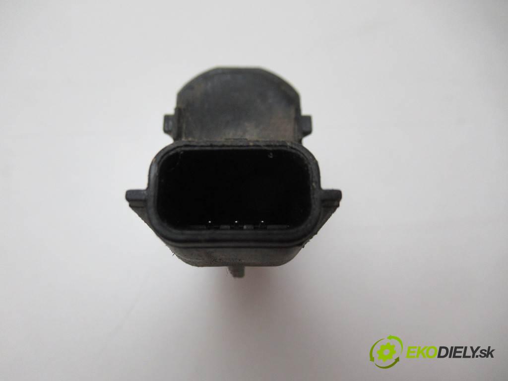 Renault Scenic III    1.4B 131KM 09-13  snímač PDC - 284420003R (Snímače)