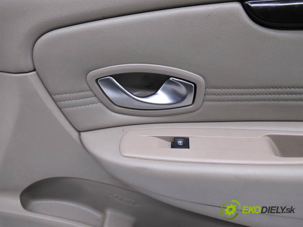 Renault Scenic III    1.4B 131KM 09-13  čalúnenie Dvere predný pravy tapacír  (Ostatné)