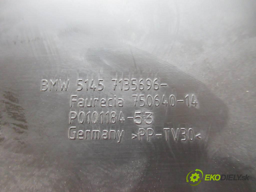 BMW 1 E87  2005 110 kW HATCHBACK 5D 2.0B 150KM 04-11 2000 Priehradka, kastlík spolujazdca  (Priehradky, kastlíky)