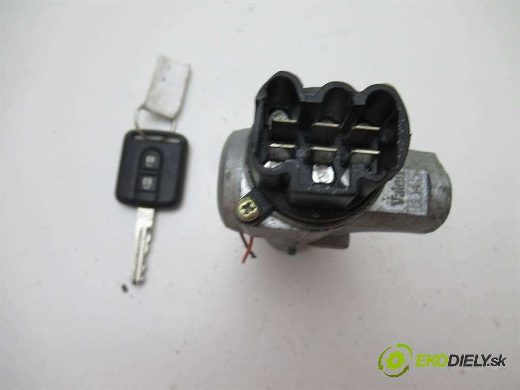 Nissan Primera P12  2005 88 kW SEDAN 4D 1.9DCI 120KM 02-07 1900 spinačka  (Spínacie skrinky a kľúče)